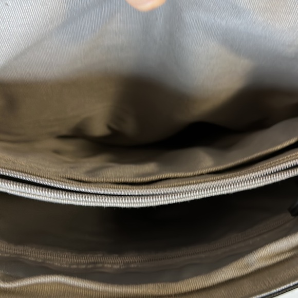 JOY & IMAN Leather Backpack with tassels - Picture 10 of 15